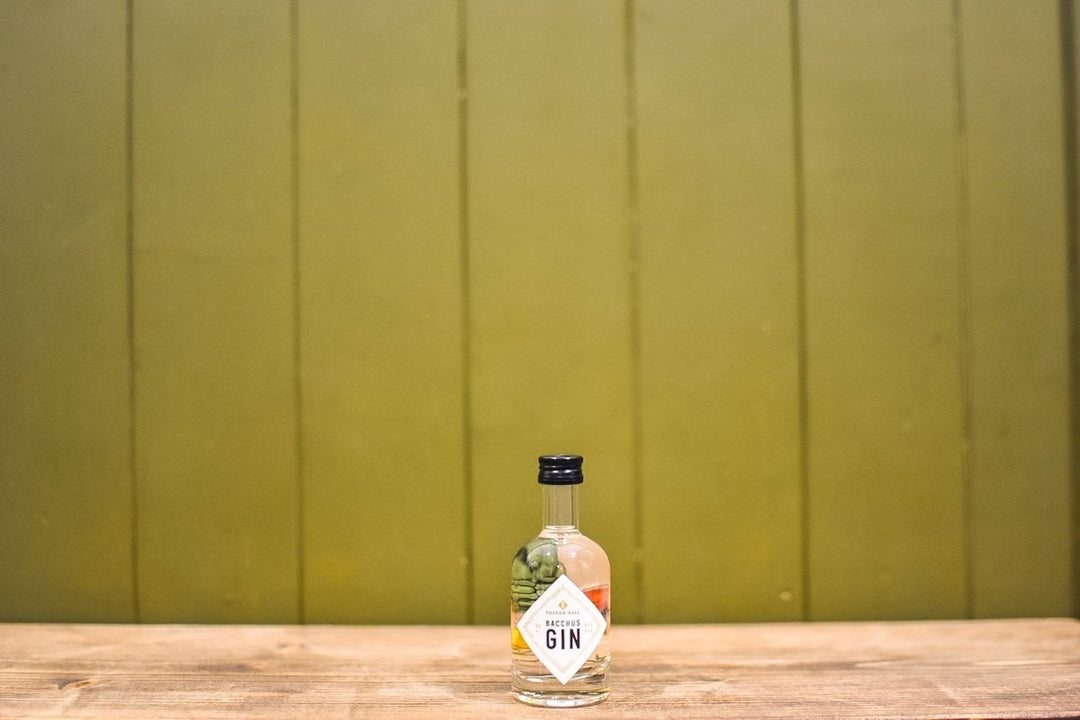 Bacchus Grape Gin 45% | Tuffon Hall