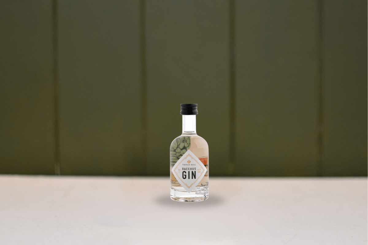 Bacchus Grape Gin 45% | Tuffon Hall